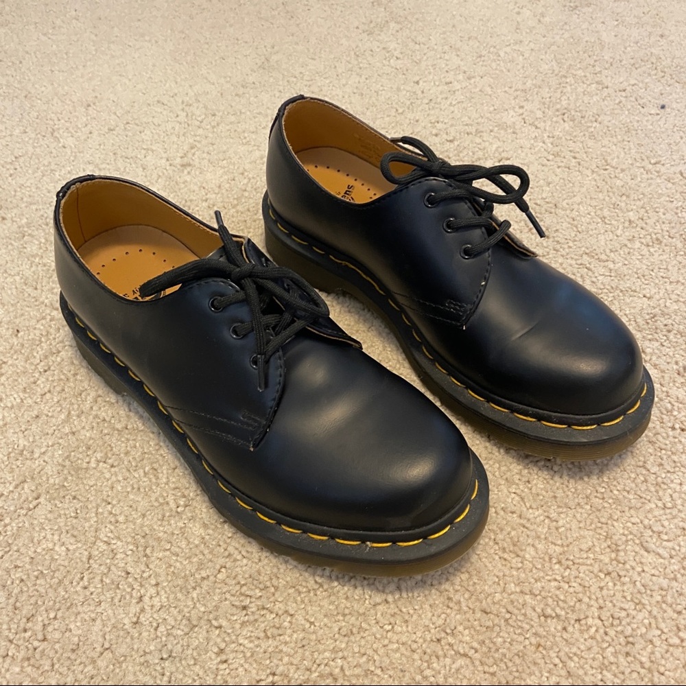 1461 Dr. Martens Oxford Shoes